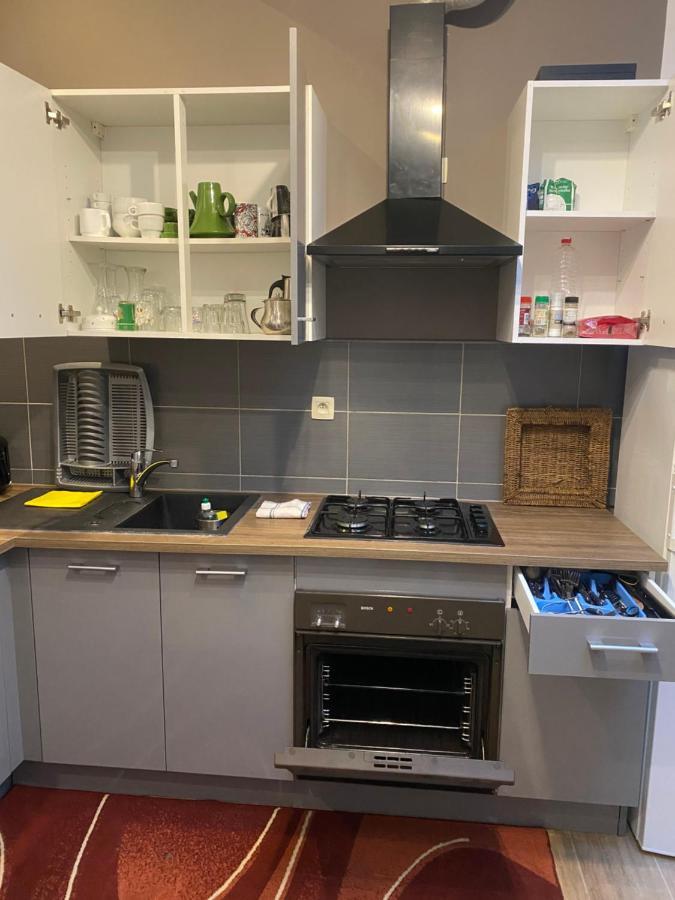 Superbe Appartement Σαρλρουά Εξωτερικό φωτογραφία