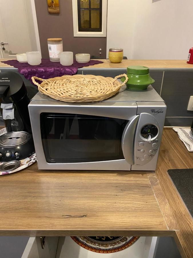 Superbe Appartement Σαρλρουά Εξωτερικό φωτογραφία